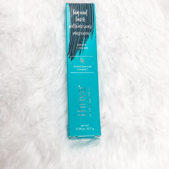 Thrive and It Works! Beauty Bundle - Picture 2 of 4